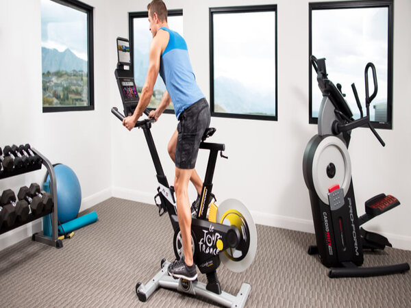 So sánh các dòng xe đạp tập thể dục nổi bật