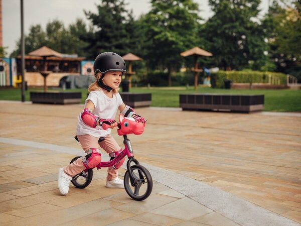 Lợi ích của xe thăng bằng đối với trẻ em