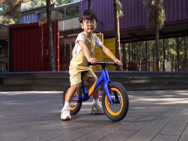 Độ tuổi và đối tượng phù hợp sử dụng xe thăng bằng